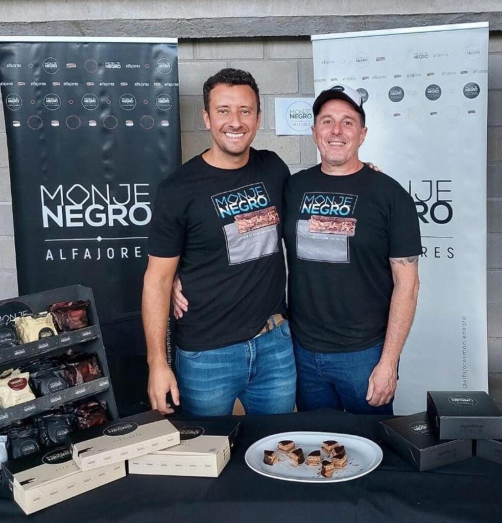 Monje Negro sigue por la «Ruta del Alfajor», con parada en Puerto Iguazú