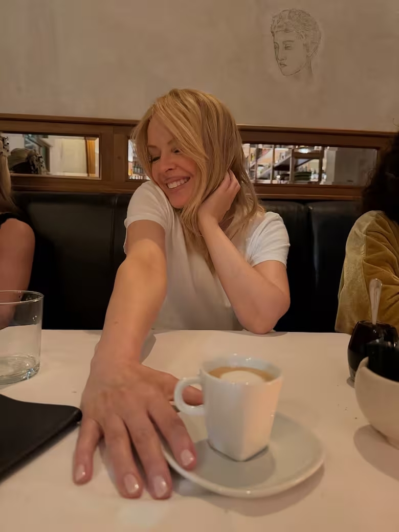 Jazz, abrazos en la cocina y un menú de autor: El backstage de la visita de Kylie Minogue a Fernando Trocca