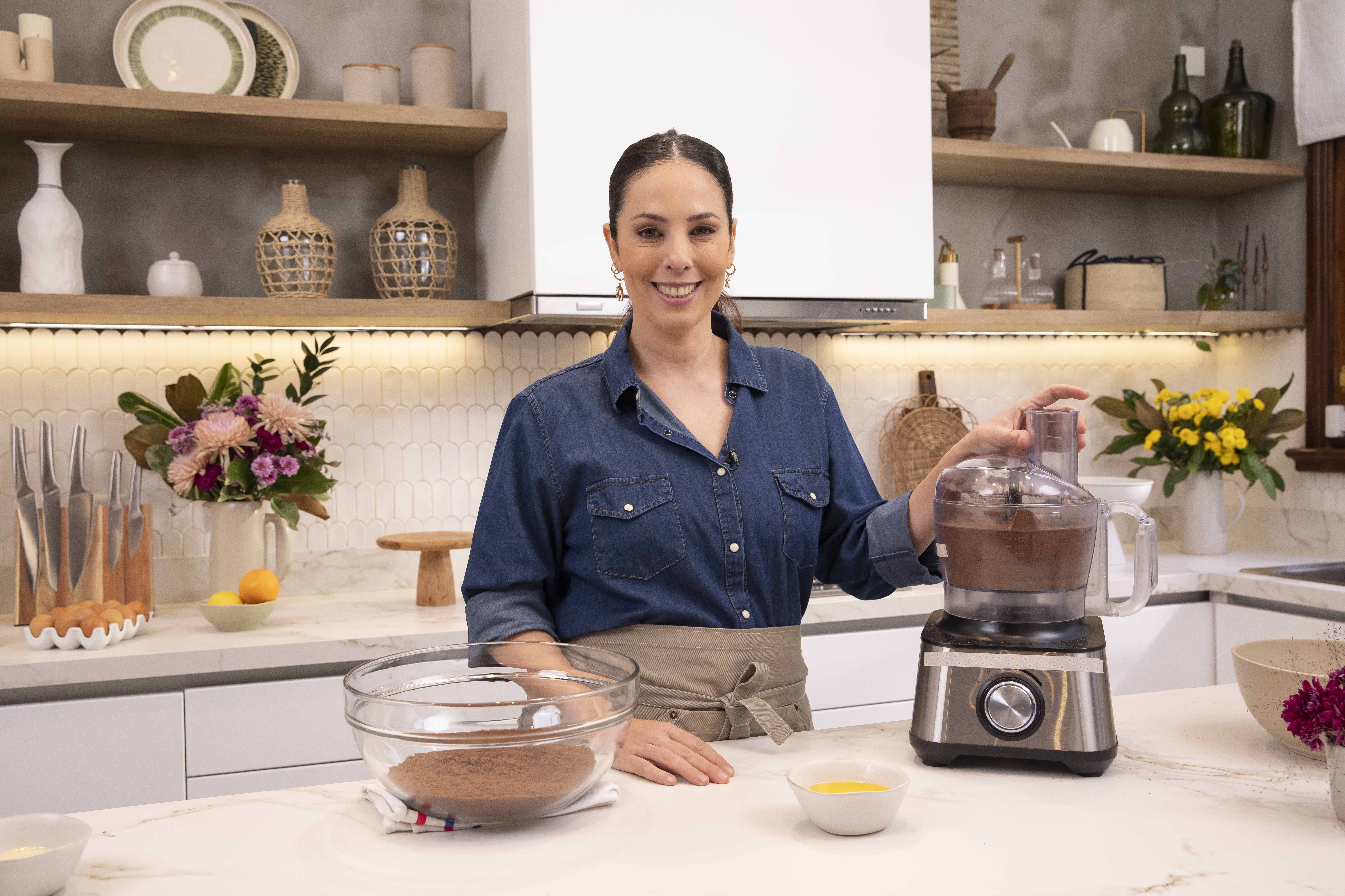 Estefi Colombo enseña a preparar muffins de Pavlova en su nueva serie de elGourmet
